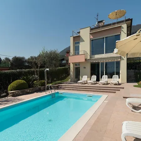Oleandri, Con Piscina Privata E Vista *