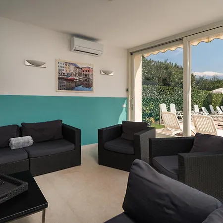 Oleandri, Con Piscina Privata E Vista 别墅 *