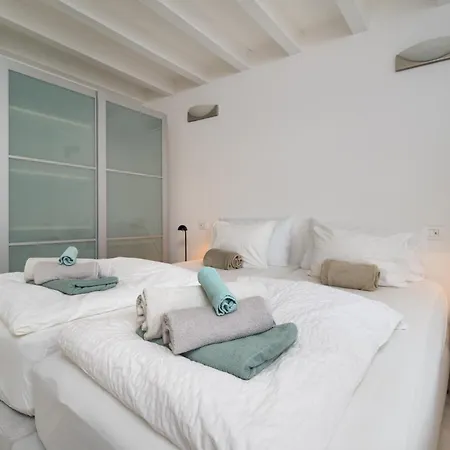 Oleandri, Con Piscina Privata E Vista *